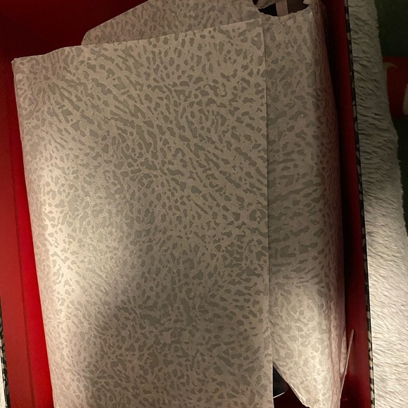 Jordan 3 Retro Georgetown - Picture 3 of 8